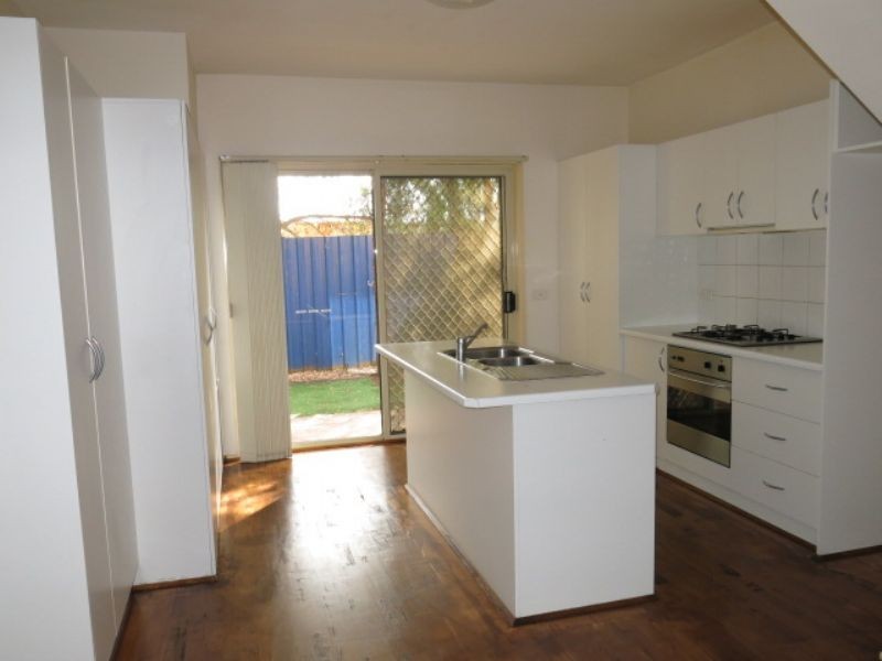 11/83 Rufus Street, Epping VIC 3076