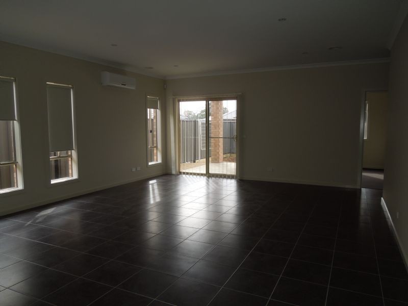 14 Darwin Way, Wollert VIC 3750