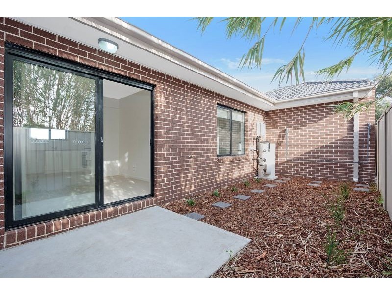 1 & 2/5 Edith Street, Epping VIC 3076