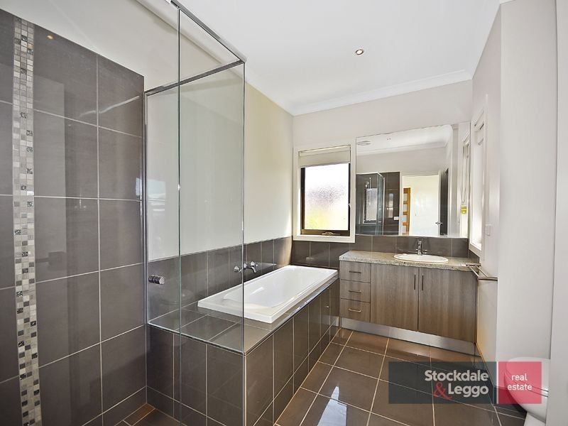 11 Fulham Way, Wollert VIC 3750