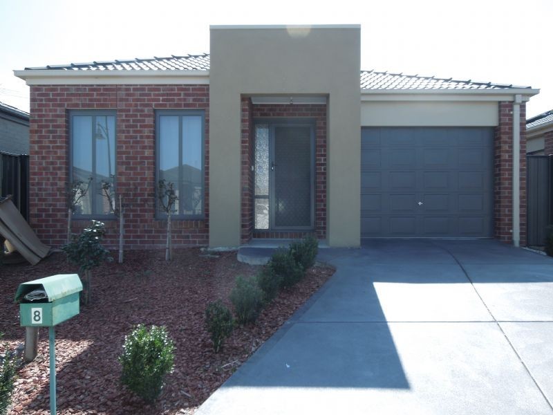 8 Grattan Street, South Morang VIC 3752