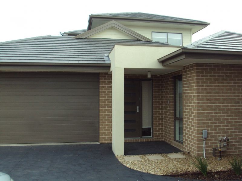 2/23 Neil Street, Hadfield VIC 3046