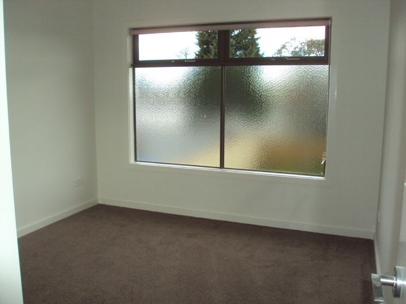 2/23 Neil Street, Hadfield VIC 3046