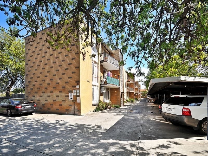13/22 Blandford Street, West Footscray VIC 3012
