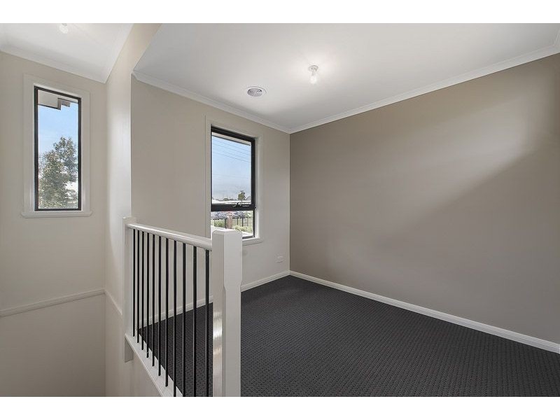 a/213 Hilton Street, Glenroy VIC 3046