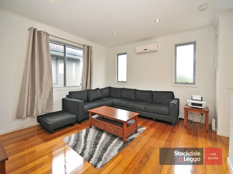 8 Mustang Lane, Thomastown VIC 3074