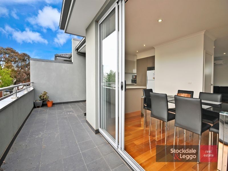 8 Mustang Lane, Thomastown VIC 3074