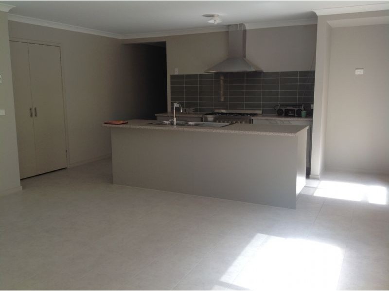 23 Beresford Way, Wollert VIC 3750