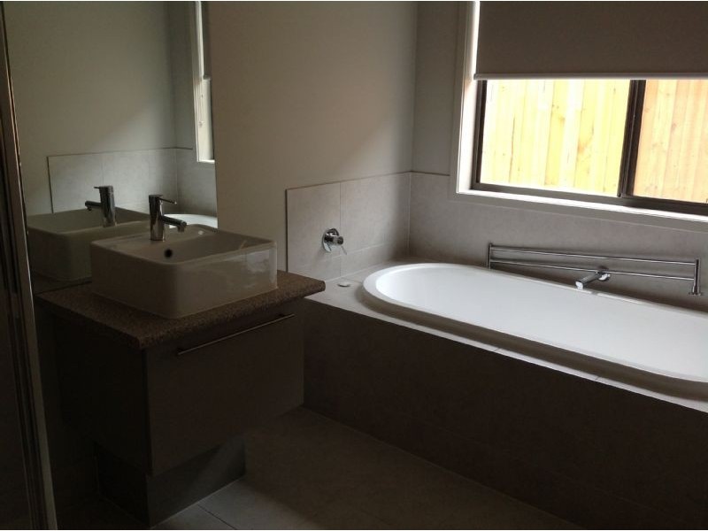 23 Beresford Way, Wollert VIC 3750