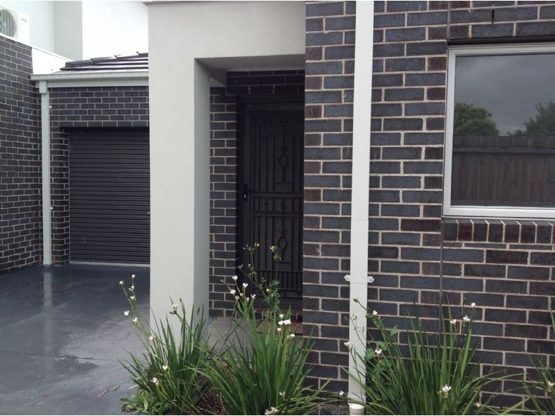 3/5 Dumbarton Street, Reservoir VIC 3073