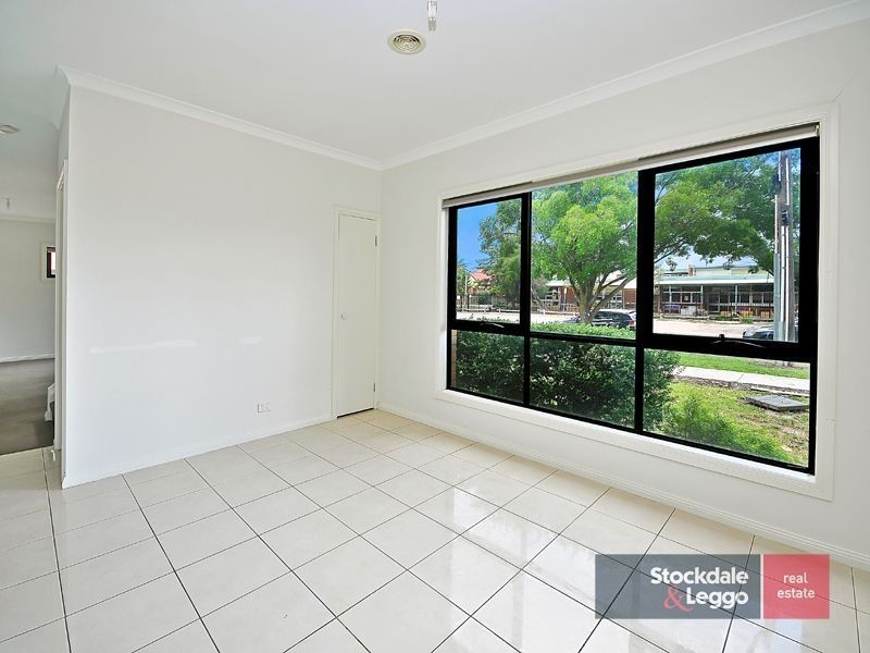 8/38-40 Coulstock Street, Epping VIC 3076