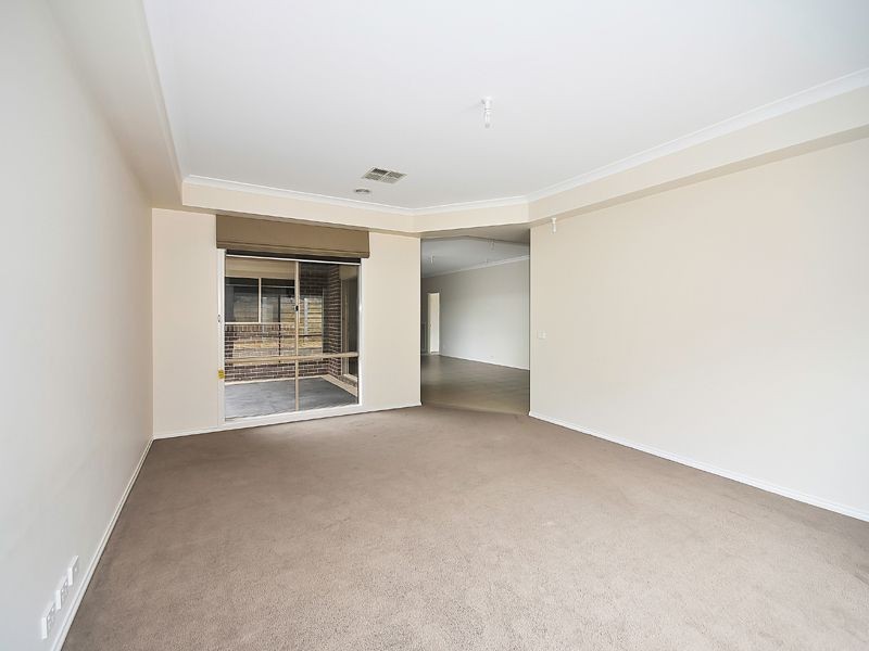 35 Dalziel Drive, Mernda VIC 3754