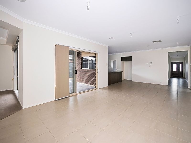 35 Dalziel Drive, Mernda VIC 3754