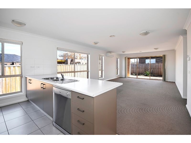 112 Allumba Way, Wollert VIC 3750
