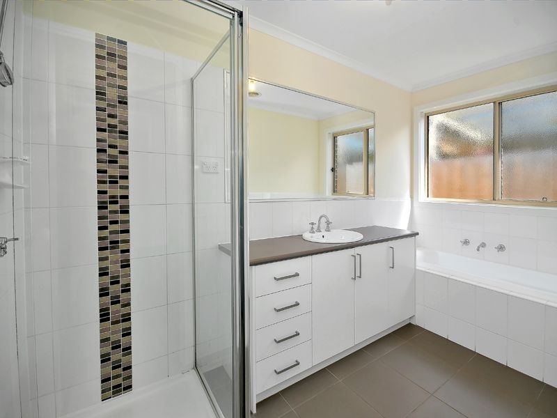 89 Vincent Drive, South Morang VIC 3752