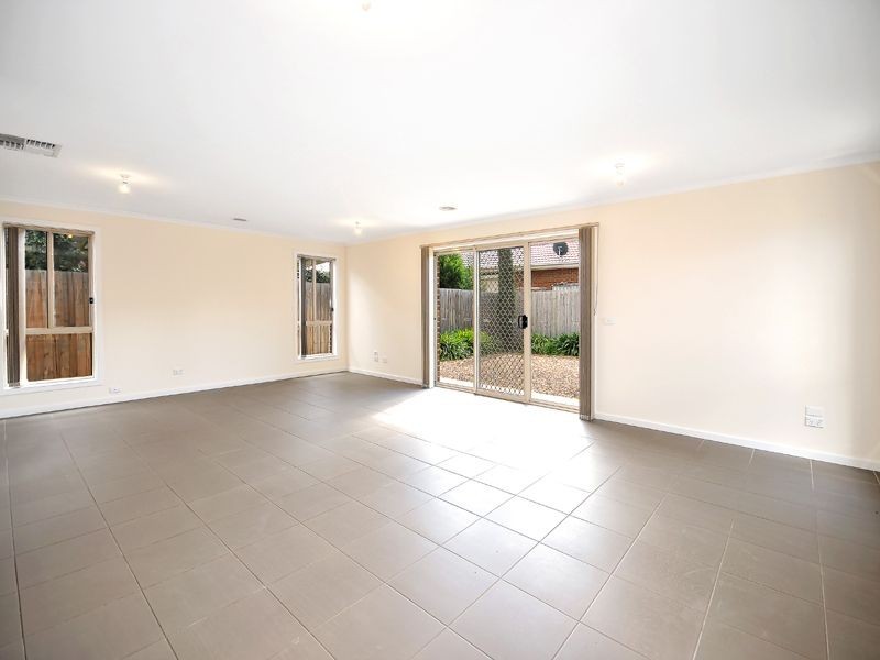 89 Vincent Drive, South Morang VIC 3752