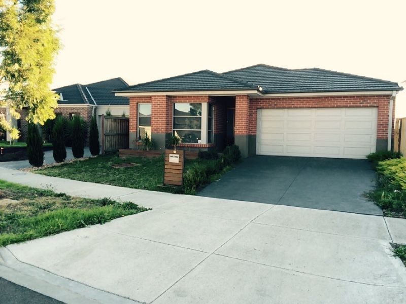 13 Maguire Street, Lalor VIC 3075