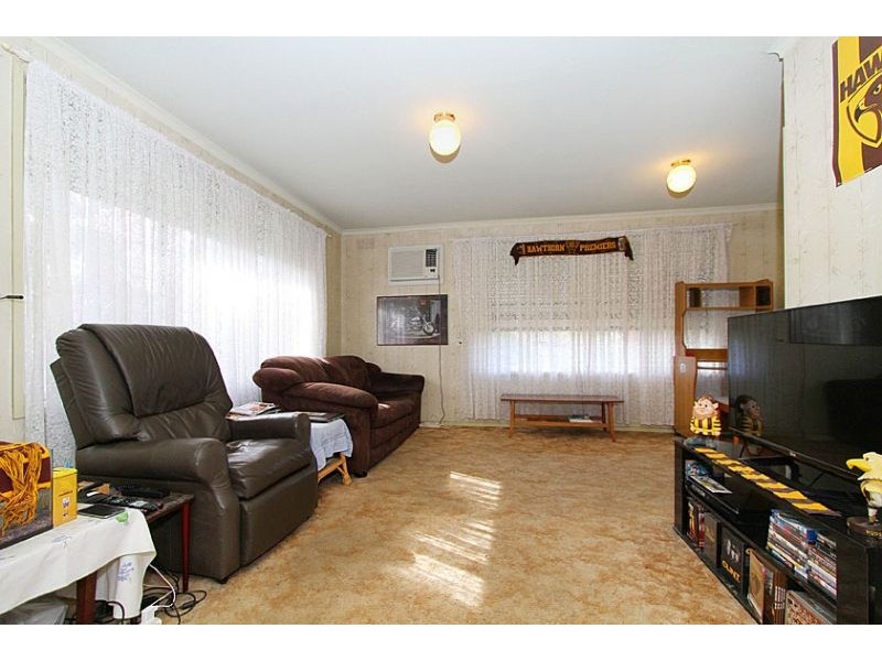 1 Lowalde Drive, Epping VIC 3076