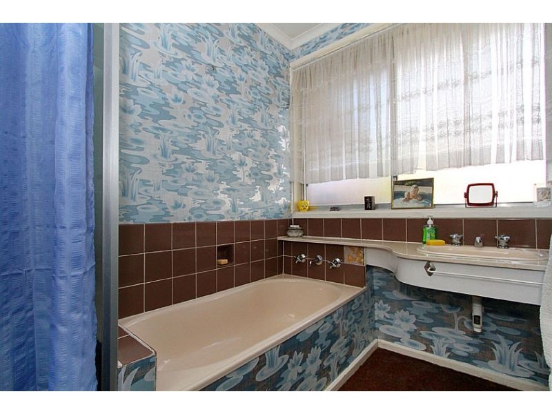 1 Lowalde Drive, Epping VIC 3076