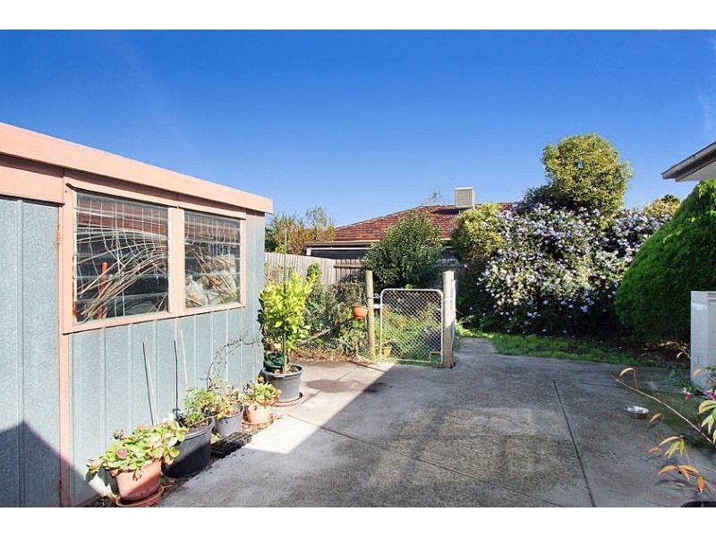 1 Lowalde Drive, Epping VIC 3076