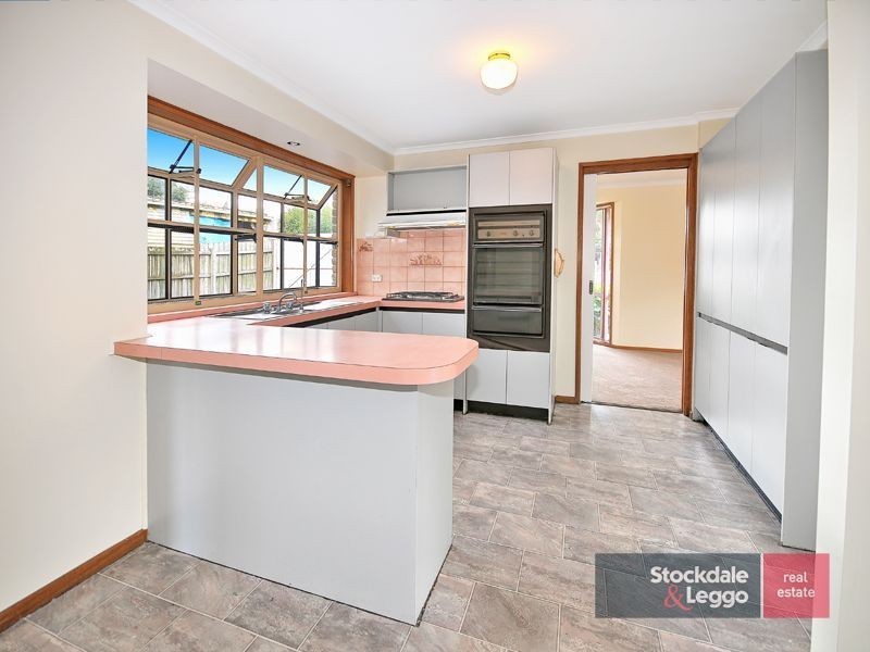 11 Meadow Glen Drive, Epping VIC 3076