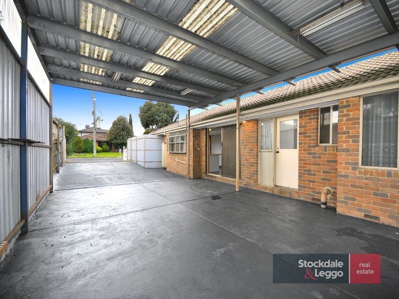 11 Meadow Glen Drive, Epping VIC 3076