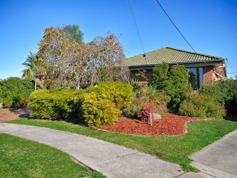 8 Trotting Place, Epping VIC 3076