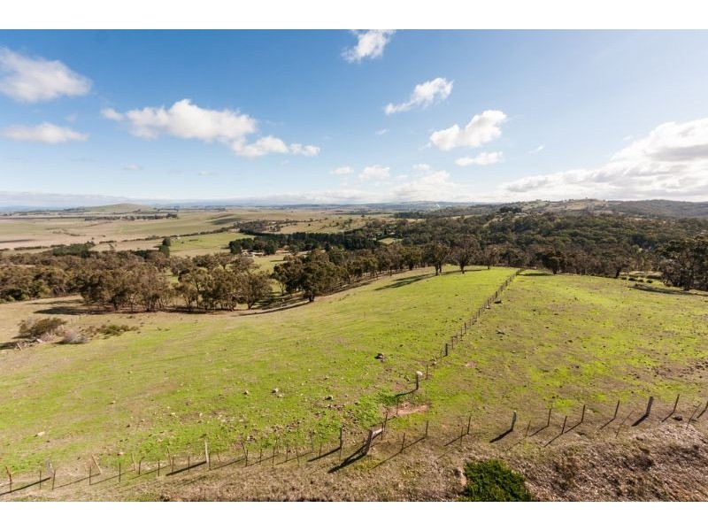 100 Macgregor Road, Beveridge VIC 3753