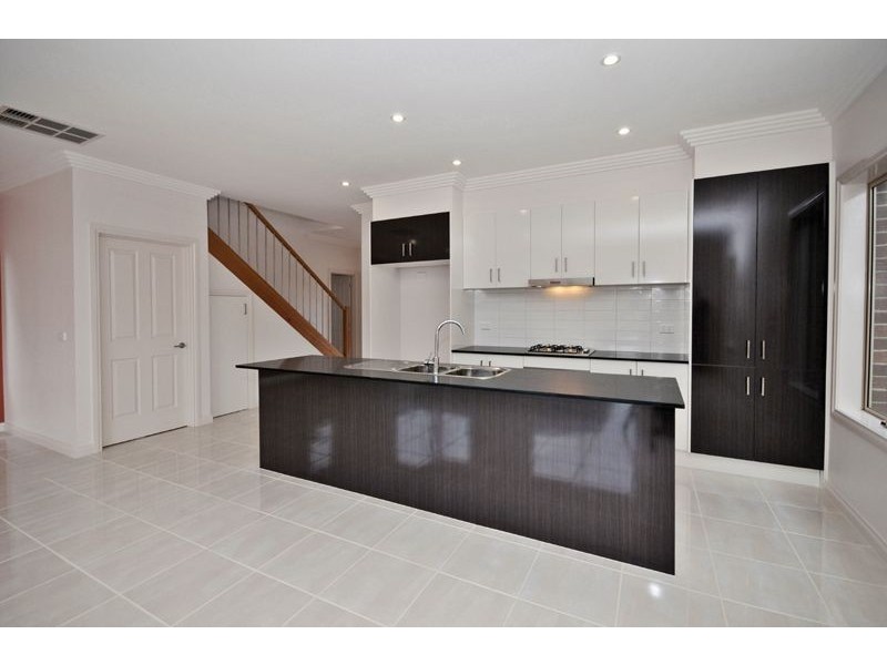 13 Snapdragon Street, South Morang VIC 3752