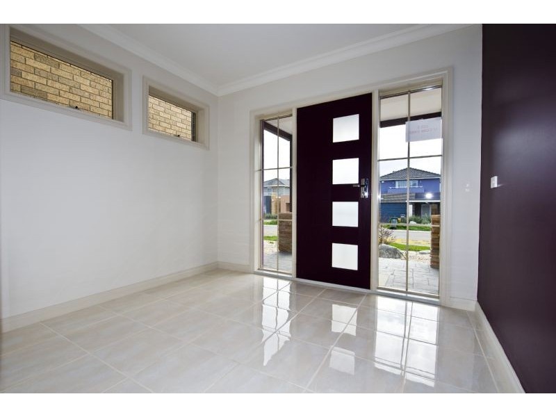 2 Snapdragon Street, South Morang VIC 3752