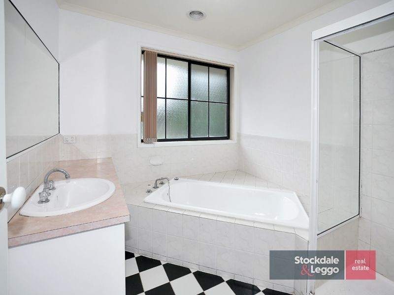 7 Dobroyd Court, Lalor VIC 3075