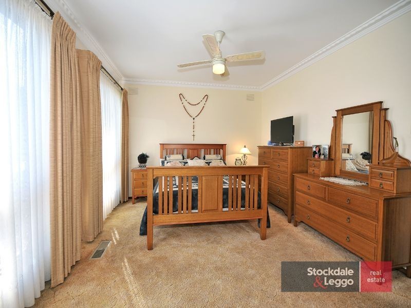 12 Homestead Place, Mill Park VIC 3082