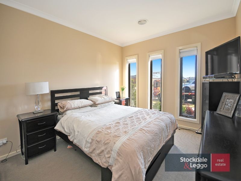 13 Saltlake Boulevard, Wollert VIC 3750