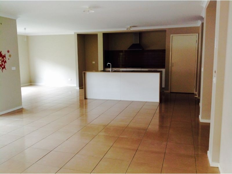 22 Buckhurst Avenue, Epping VIC 3076