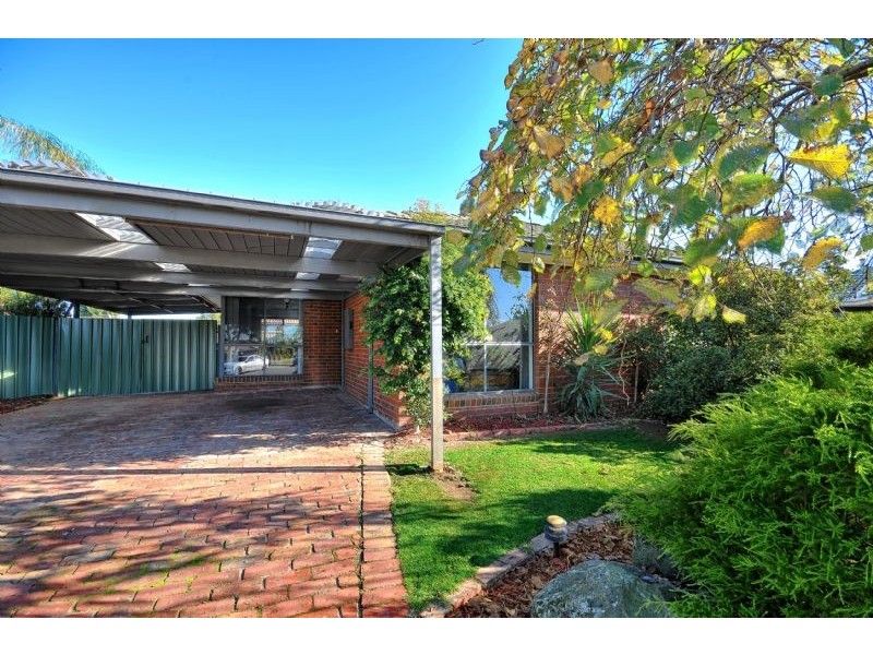 8 Trotting Place, Epping VIC 3076