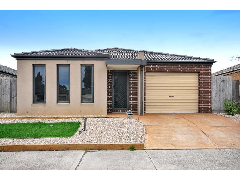 15 Glory Street, South Morang VIC 3752
