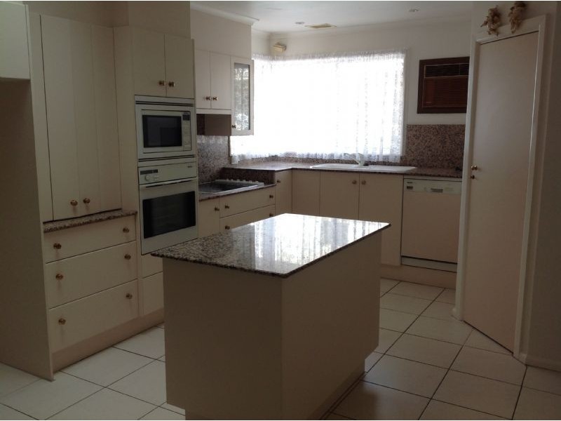 15 Howard Street, Epping VIC 3076