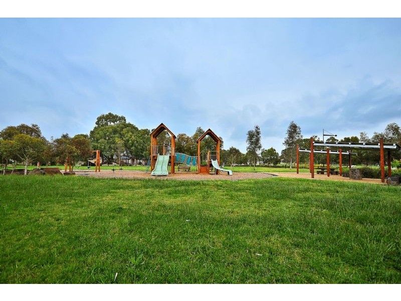 2 & 4/194 Gordons Road, South Morang VIC 3752