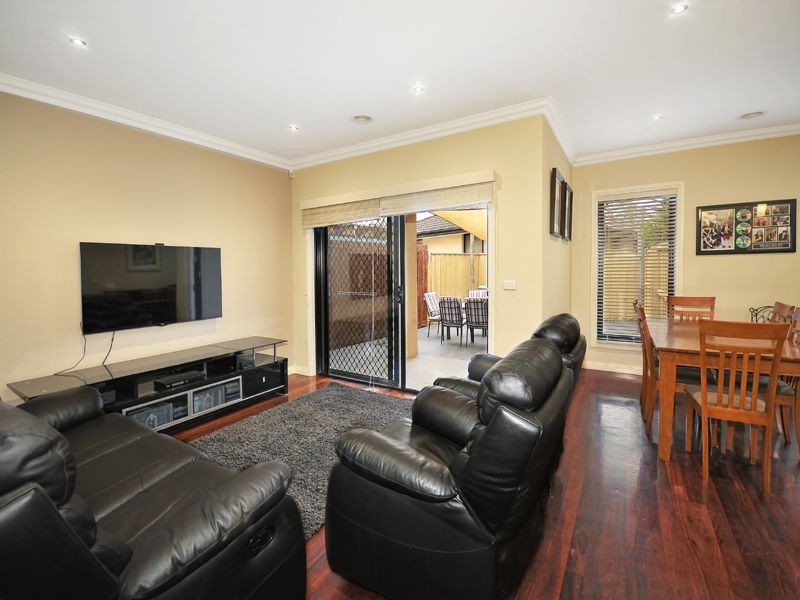 77A Peppercorn Parade, Epping VIC 3076