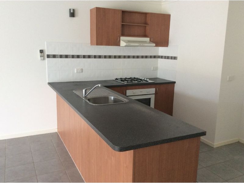 a/36 Creighton Way, Craigieburn VIC 3064