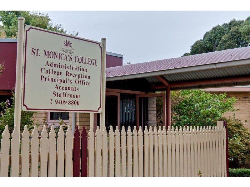 Dwelling 2 Malcolm Walk, Epping VIC 3076