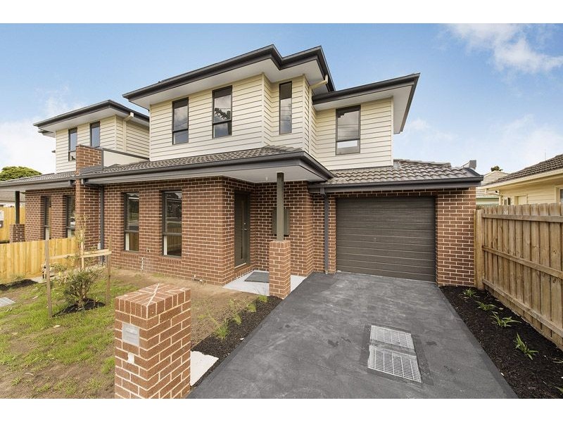 a/213 Hilton Street, Glenroy VIC 3046