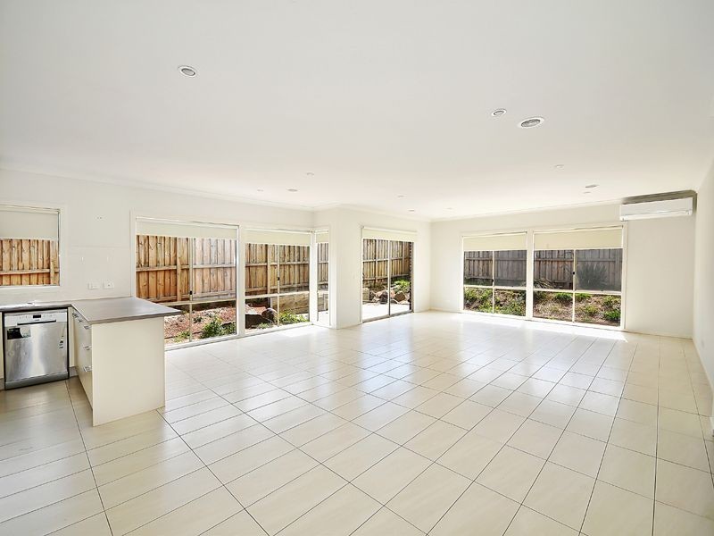 4 Darvel Drive, Mernda VIC 3754