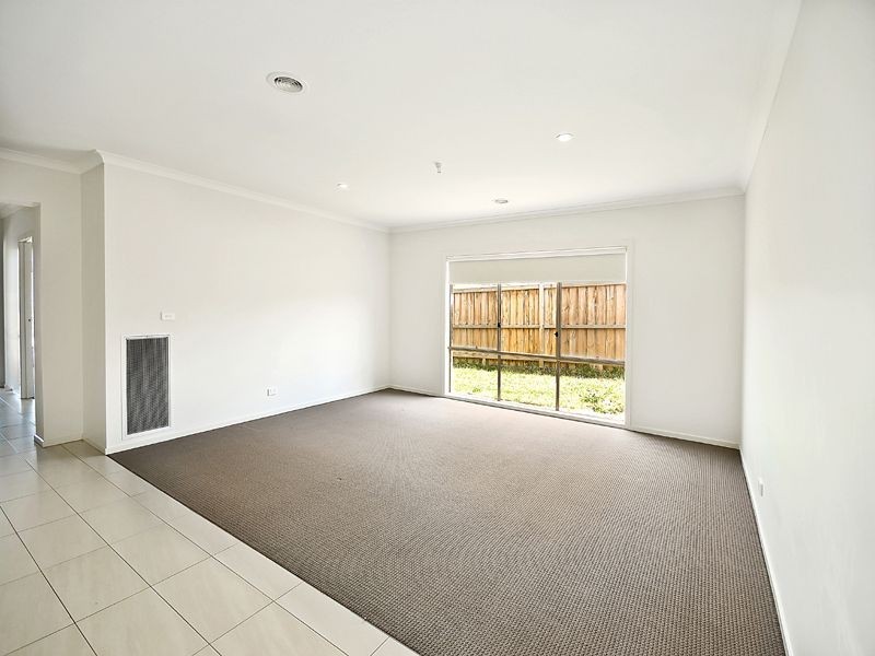 4 Darvel Drive, Mernda VIC 3754