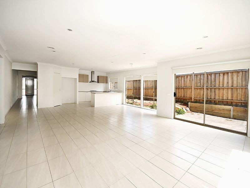 4 Darvel Drive, Mernda VIC 3754