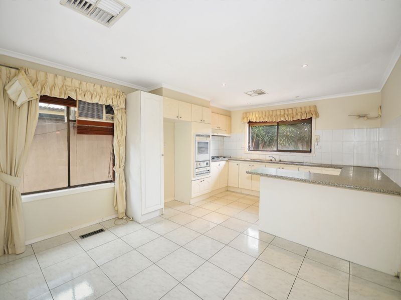 5 Nicholas Street, Epping VIC 3076