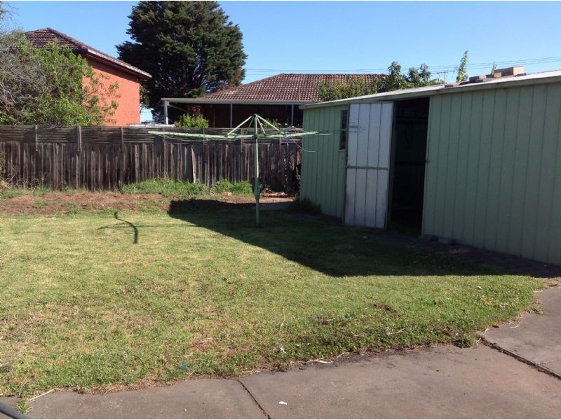 6 Canberra Grove, Lalor VIC 3075