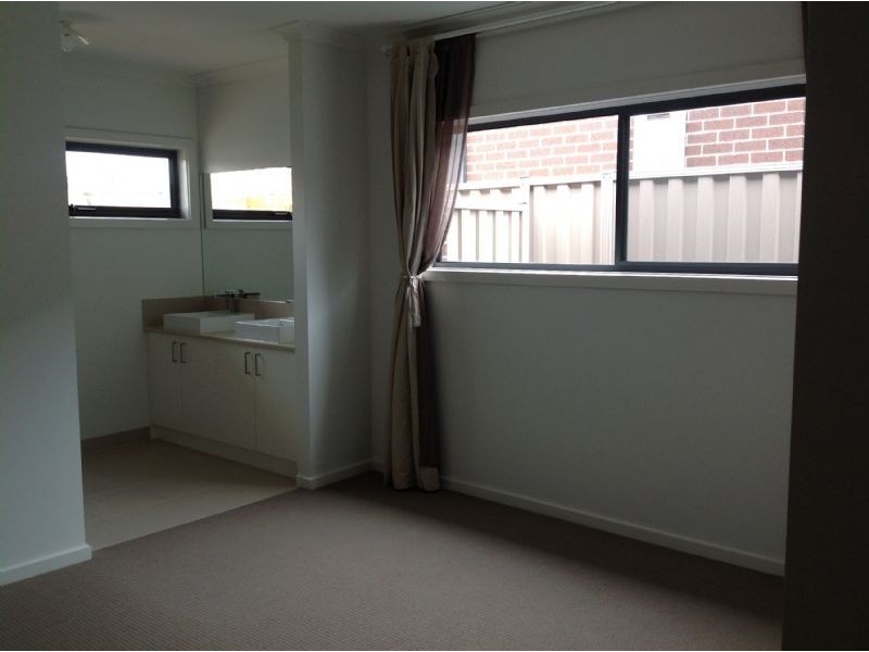 68 Gatestone Road, Epping VIC 3076