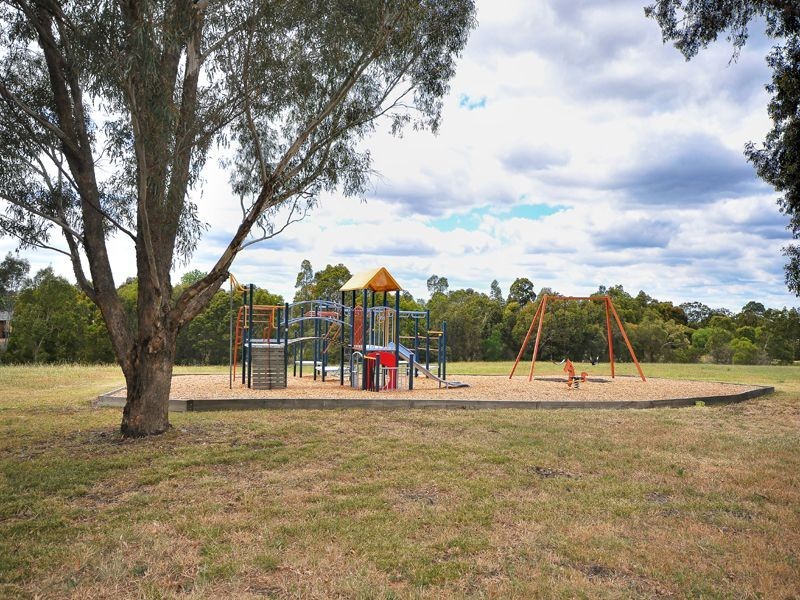 9 Memorial Avenue, Epping VIC 3076