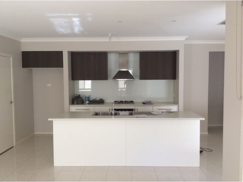 21 Cloverfield Crescent, Wollert VIC 3750